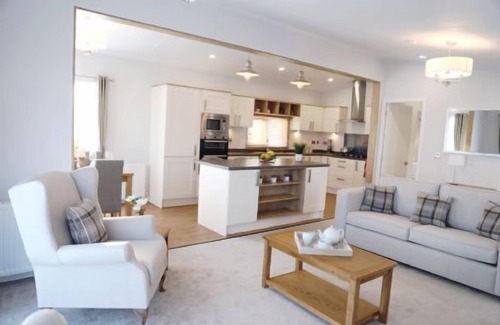 Swarland Cottage | Cedar Hot Tub Lodge - 2 large Bedrooms, ensuite Shower Room, Luxury Living Space