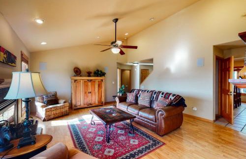 Twin Creek Village House | Cedar Ridge Cabin