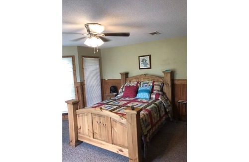Biloxi Cottage | Cedarhaven - Waterfront Cottage