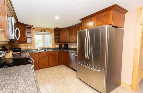 Northern Bruce Peninsula Ski Chalet | Cedars on Huron - A Chalet Retreat by Lake Huron