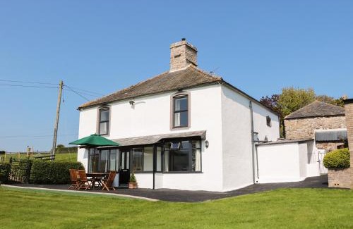 Rhyd-y-foel House | Cefn Isaf