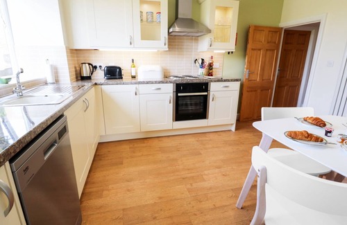 Rhyd-y-foel Cottage | CEFN ISAF, pet friendly, character holiday cottage in Abergele