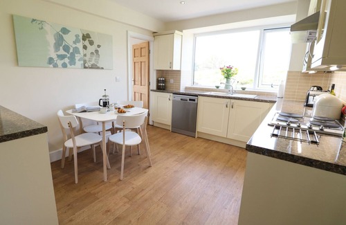 Rhyd-y-foel Cottage | CEFN ISAF, pet friendly, character holiday cottage in Abergele