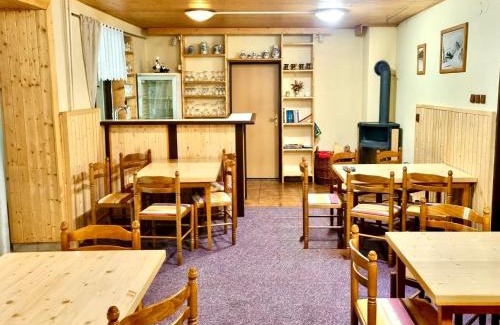 Dolni Dvur Ski Chalet | Celá Horská Chata Maty - až 25 lůžek