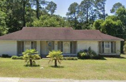 Orangeburg House | Centally located w/coffee bar, theatre/gameroom