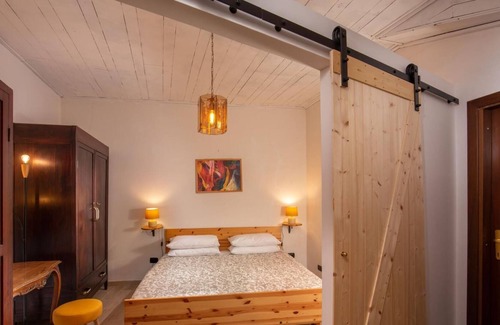 Lake Bracciano Apartment | Center and beach amber holiday home 5 minutes from the beach