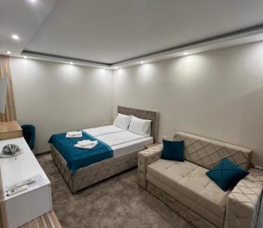 City Center Bed & Breakfast | Center Deluxe Garni Hotel