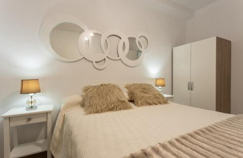 Camino de Ronda Apartment | CENTER DELUXE II