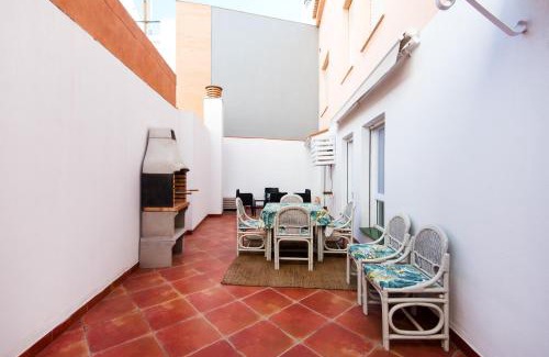 Perchel Norte Apartment | CENTER LOCATION & PARKING FREE Apartment with largeTerrace & BBQ