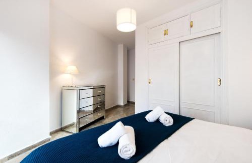 Perchel Norte Apartment | CENTER LOCATION & PARKING FREE Apartment with largeTerrace & BBQ