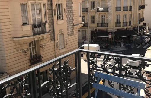 Thiers Apartment | Center Musiciens 5min beach hyper-centre streetcar