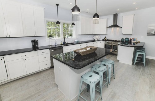 Cape May House | Center of town, 4 ensuite bedrooms, magical Cape May memories start here.