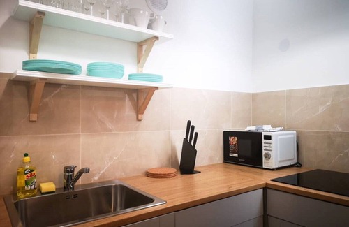 Novi Sad Apartment | Central 2 Bedroom Suite 64 sq m in 5 Minutes Walk to Main Square