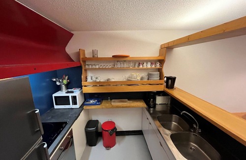 Arc-1600 Apartment | Central 3-Room Apartment for 7, South Balcony, Near Slopes & Shops, Arc 1600