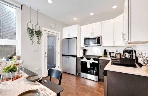 Spring Garden Apartment | Central 3BR/4BA w/Game Room - Perfect for Groups!
