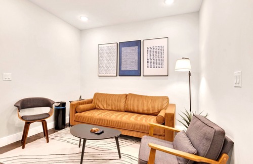 Spring Garden Apartment | Central 3BR/4BA w/Game Room - Perfect for Groups!