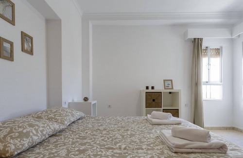 Rota Apartment | Central accommodation 300 meters from the beach. Ideal for Families.
