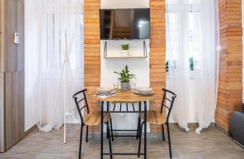 Nepszinhaz negyed Apartment | Central and homey apartment with good transport link