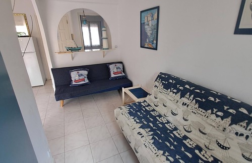 Empuriabrava Apartment | Central Apartment in Empuriabrava - 600m from the Beach, A/C, Balcony, Family-Friendly