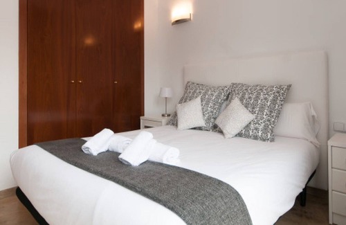 Dreta de l'Eixample Apartment | Central apartments in the right side of Eixample!