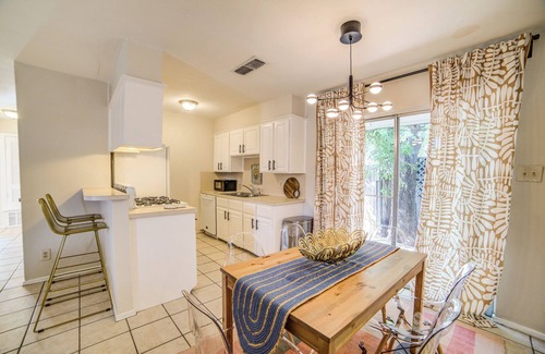 North Austin Civic Association Apartment | Central Austin Oasis-Live it up in Austin!