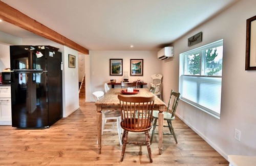 Port Angeles House | Central basecamp for Hurricane Ridge & downtown