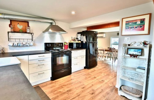 Port Angeles House | Central basecamp for Hurricane Ridge & downtown