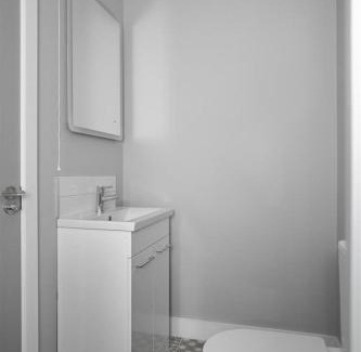 Belfast Apartment | Central Belfast modern apartment Great location Free Parking