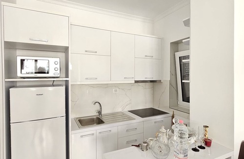 Tirana Apartment | Central Charm: Tirana Hideaway