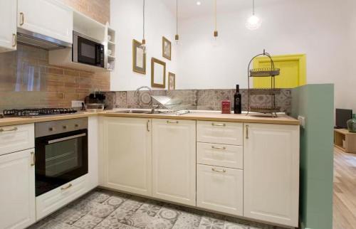 Palace District Apartment | central Chic apartments