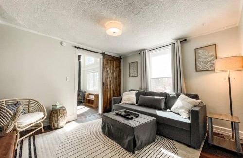 Central Colorado Springs House | Central, Cozy Getaway / mins to downtown/stadium
