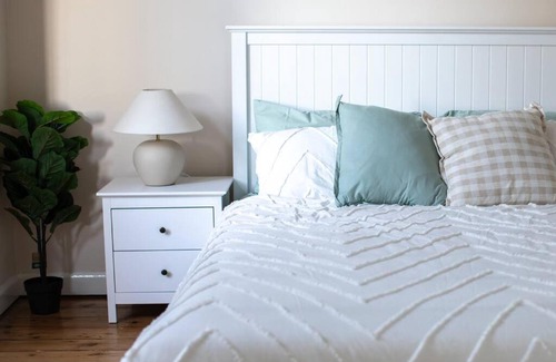 Dubbo House | Central Delight