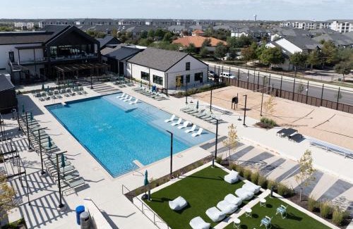 Pflugerville Apartment | Central Escape Gym, Coffee Bar, Perfect Location