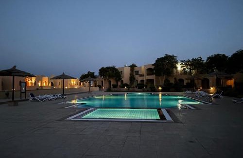 Sakkala Apartment | Central Hurghada with Private Beach & Resort Pools