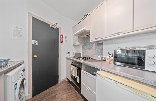 Inverness City Centre Apartment | Central Inverness Hideaway - 2 Bedroom Flat