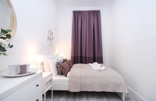 Rozsadomb Apartment | Central large airconditioned apartment