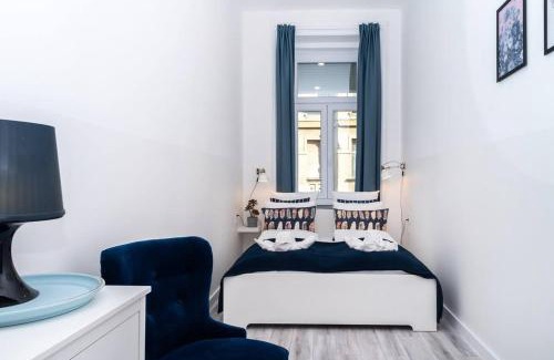 Rozsadomb Apartment | Central large airconditioned apartment