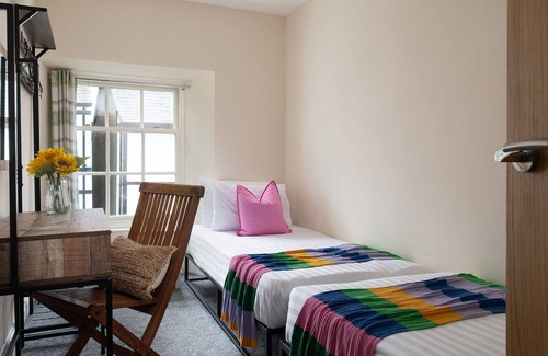 Llanrwst Apartment | Central Llanrwst apartment Great for walkers & MTB riders