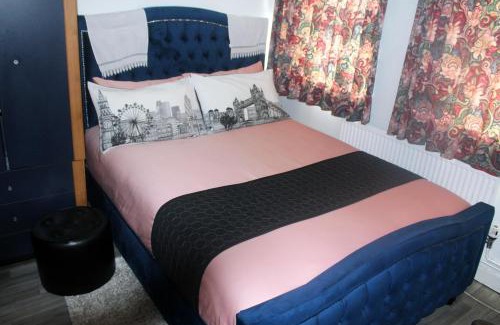 Dalgarno House | Central London rooms close to Portobello road