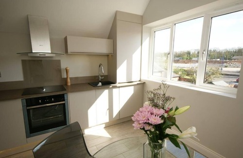 Leamington Spa Apartment | Central, Modern & Elegant Apartment
