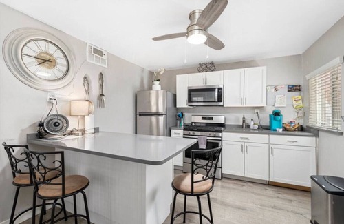 Downtown Phoenix House | Central Phoenix Casita w/Beautiful Patio (Unit B)