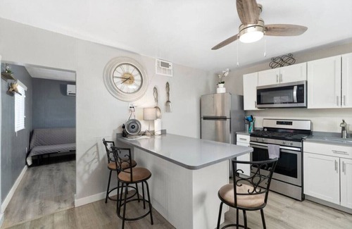 Downtown Phoenix House | Central Phoenix Casita w/Beautiful Patio (Unit B)