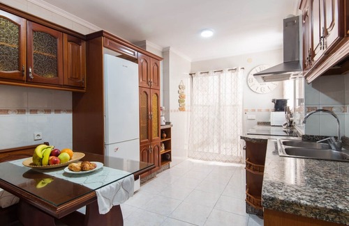 Lagunillas Apartment | Central Picasso Apartment Art location