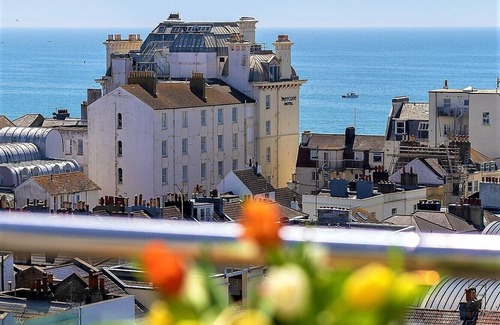 Brighton Apartment | Central Sea View Penthouse with Private Roof Terraces