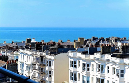 Brighton Apartment | Central Sea View Penthouse with Private Roof Terraces