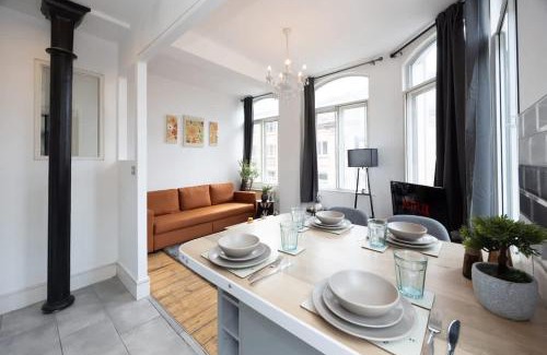 Northern Quarter Apartment | Central Sleeps 6 Stunning 2 Bed by City SuperHost