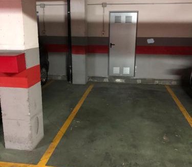 Plaza de Toros-Doctores-San Lazaro Apartment | Central, Spacious Parking