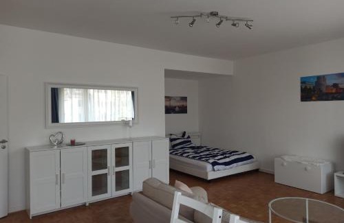 Duesseltal Apartment | Central Studio 139