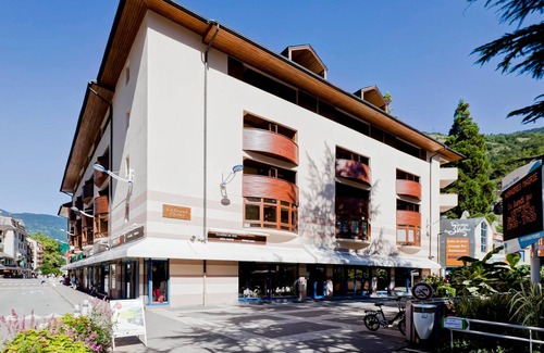 Brides-les-Bains Apartment | Central Studio for 4 with Balcony, Parking, and Wi-Fi near Ski Lift