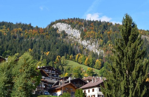 Le Grand-Bornand Apartment | Central Studio with Balcony, Parking, and Elevator - Sleeps 4